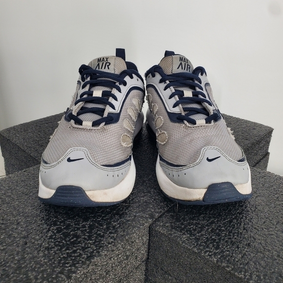 Nike Shoe Men's 9.5 Air Max AP Gray Navy White CU4826-005 - Picture 3 of 11